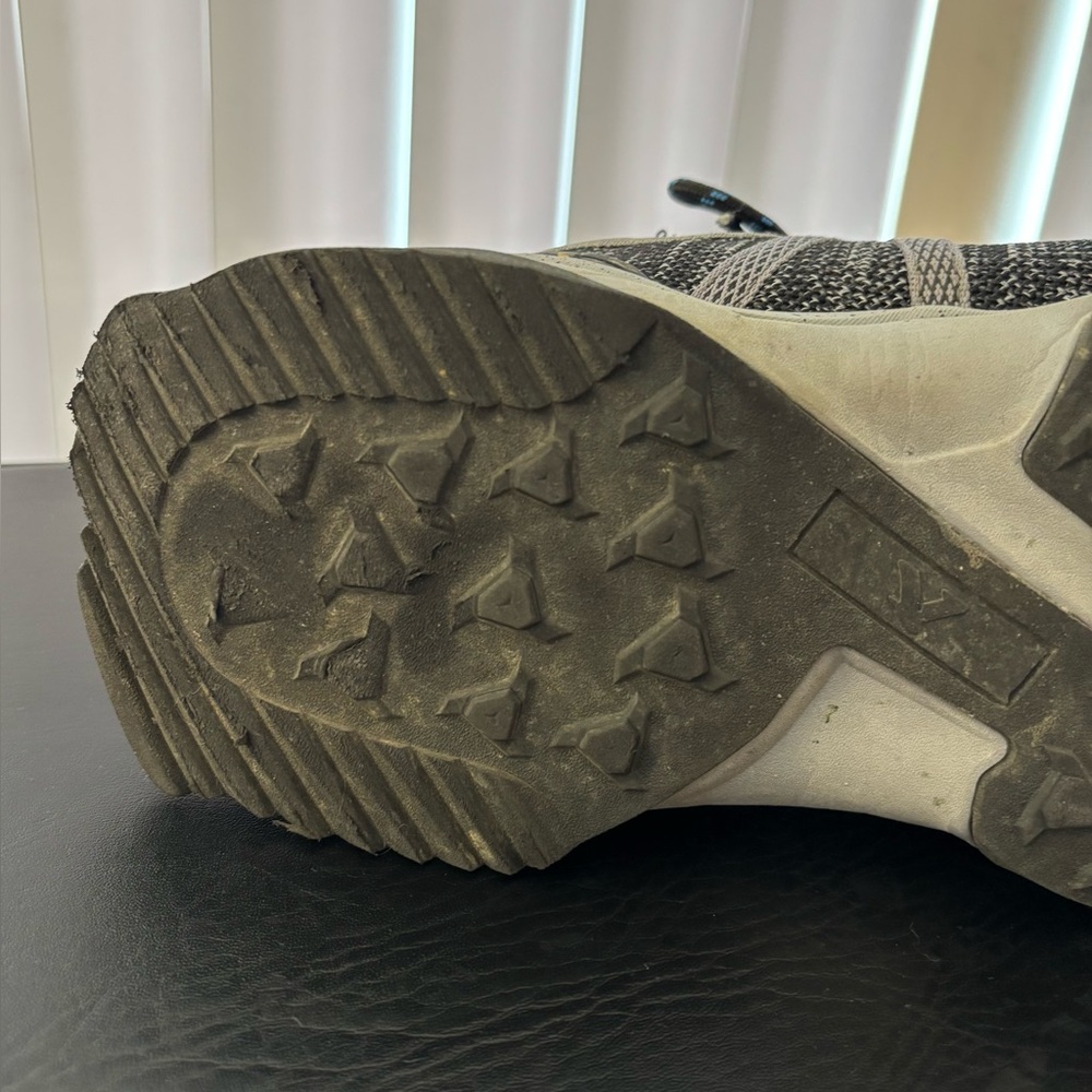 Men’s Territory Black, Grey, & Blue Athletic Sneakers 12 - Picture 16 of 16